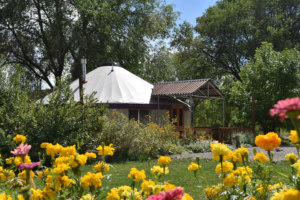 Luxury Yurt on the North Fork River