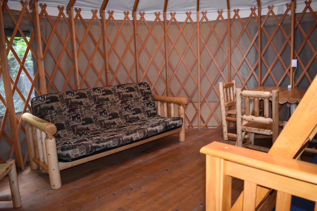 13 Best Yurts in Washington State For A Glamping Getaway Yurt Trippers