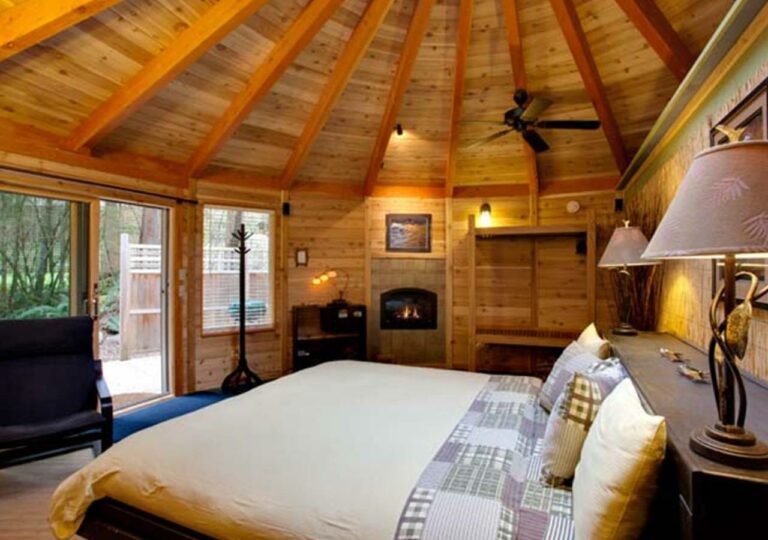 13 Best Yurts in Washington State For A Glamping Getaway Yurt Trippers