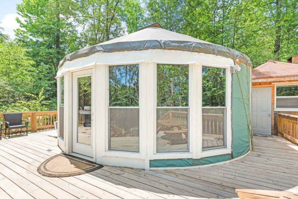 12 Best Yurts in For a Glamping Getaway Yurt Trippers